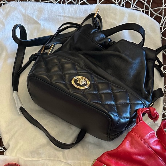 Versace bucket bag - Picture 3 of 3